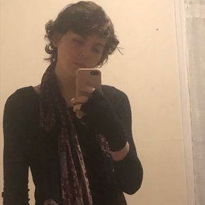 Meet your Posher, Nona